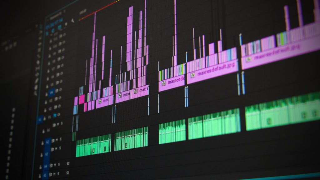 10 Steps to Making $10,000 a Month with Video Editing in 2023